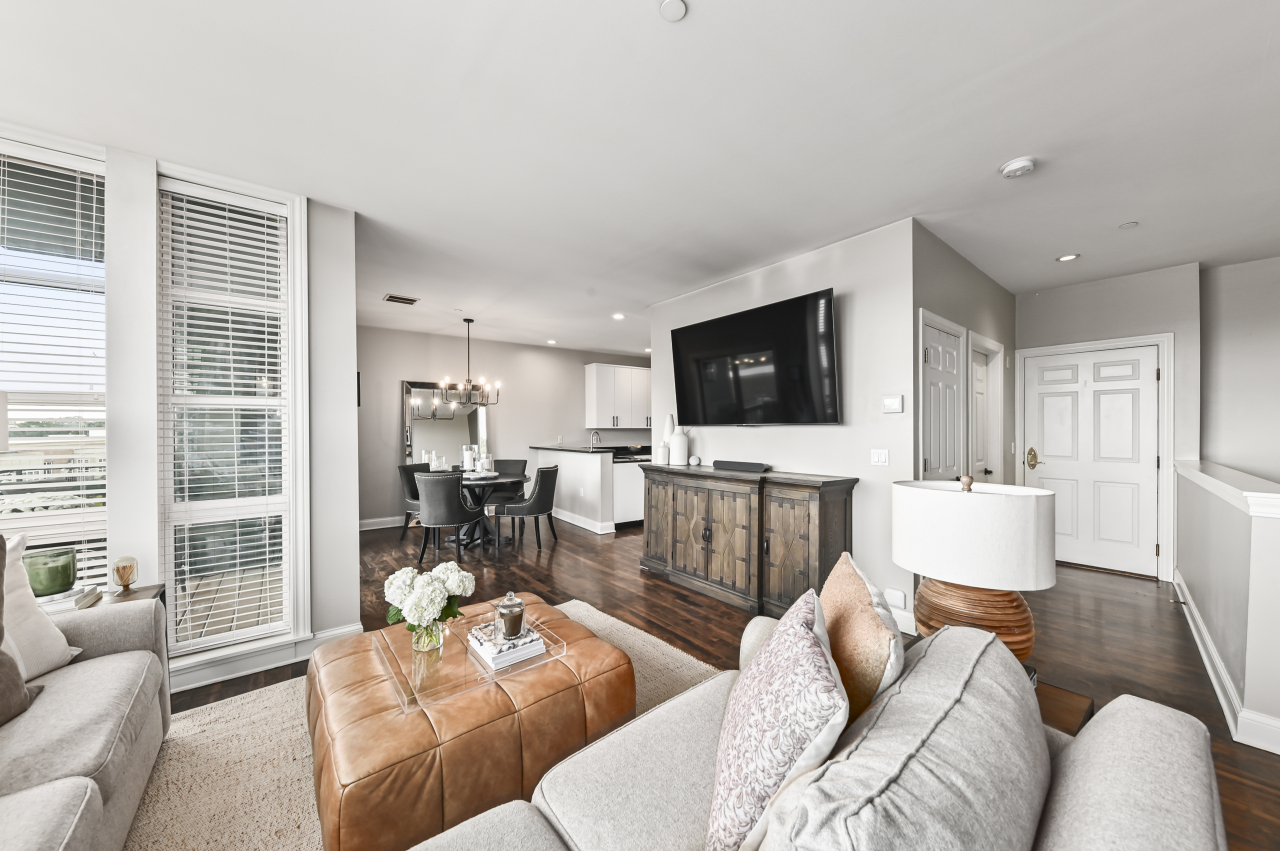 1888 North Water Street, Unit 506 Milwaukee, WI 53202 - Photo 6 of 48 Marvelous Open Concept!