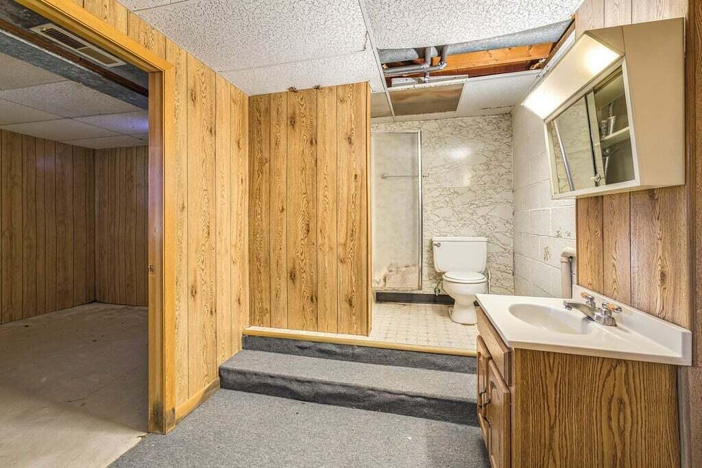 325 Summer Street Delavan, WI 53115 - Photo 39 of 42 Basement full bath