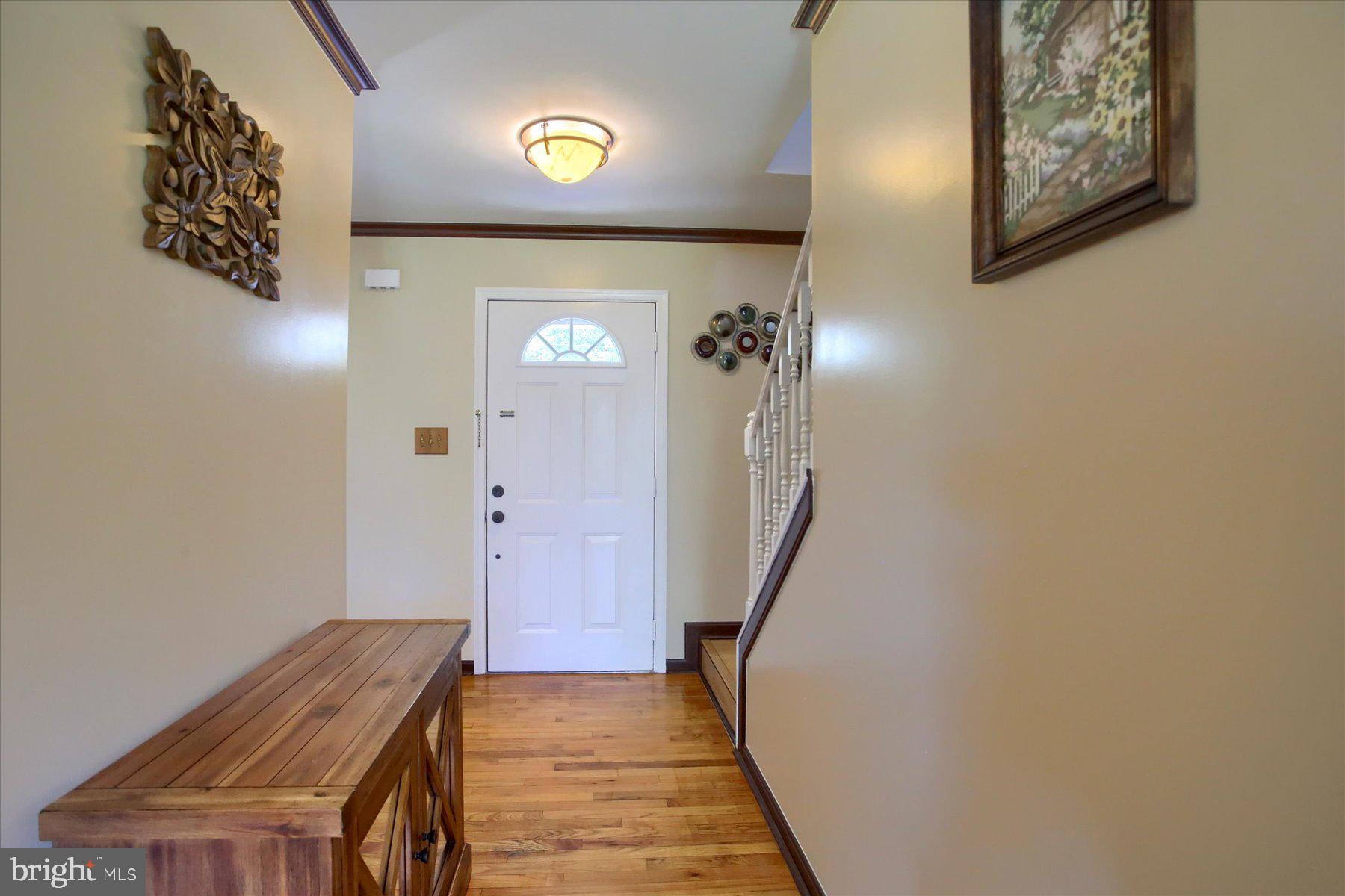 908 Sunnyside Road Hummelstown, PA 17036 - Photo 4 of 41 a view of a livingroom with furniture