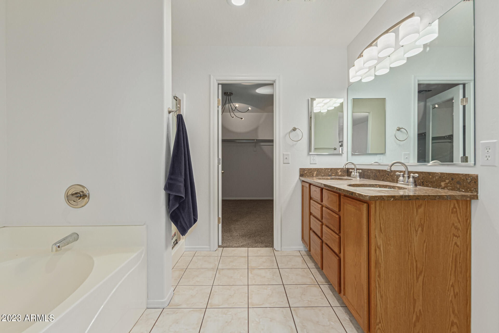 2432 West Bloch Road Phoenix, AZ 85041 - Photo 18 of 27 0019-19 - Bloch