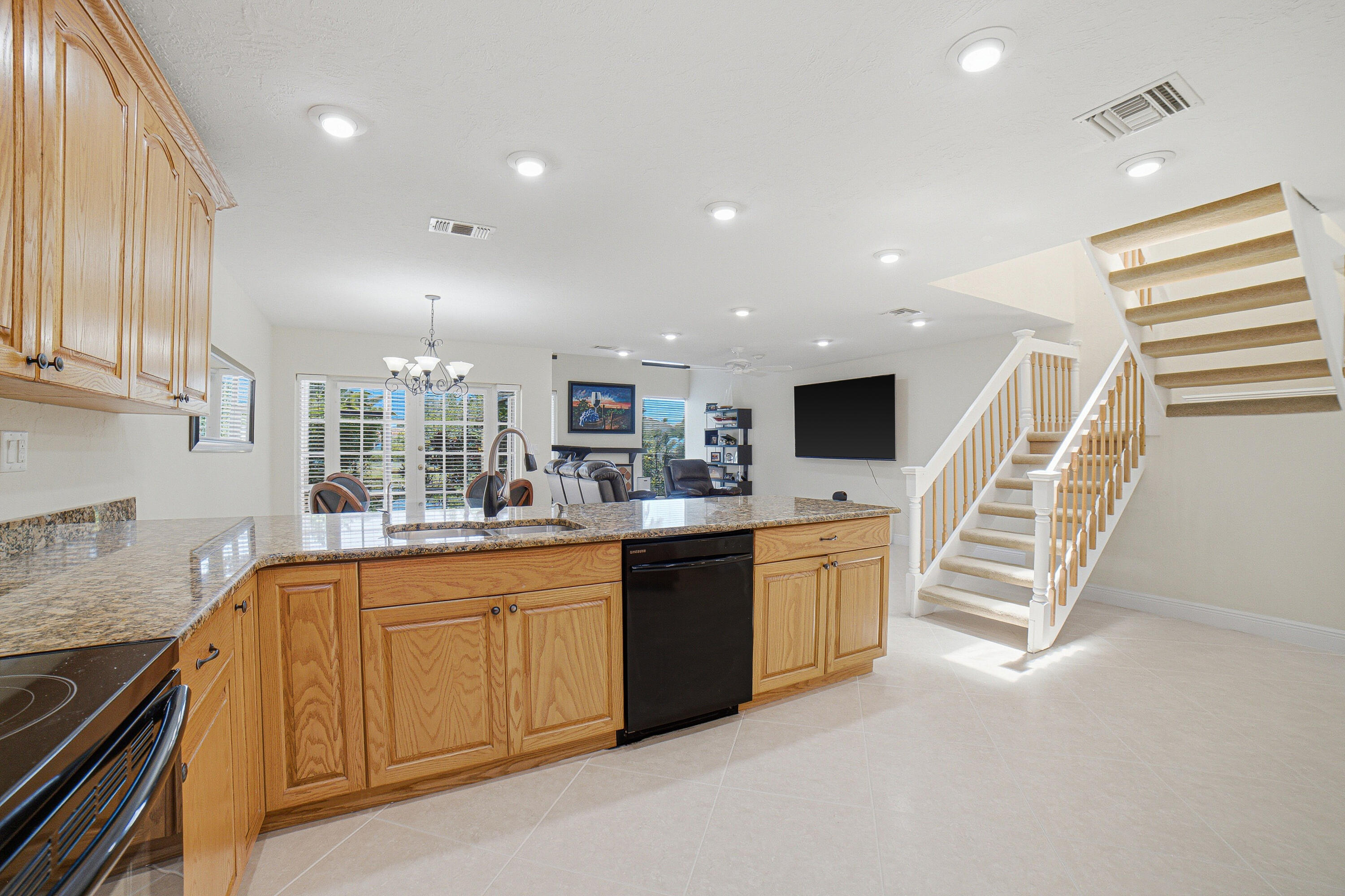 6024 Glendale Drive Boca Raton, FL 33433 - Photo 7 of 36 Kitchen