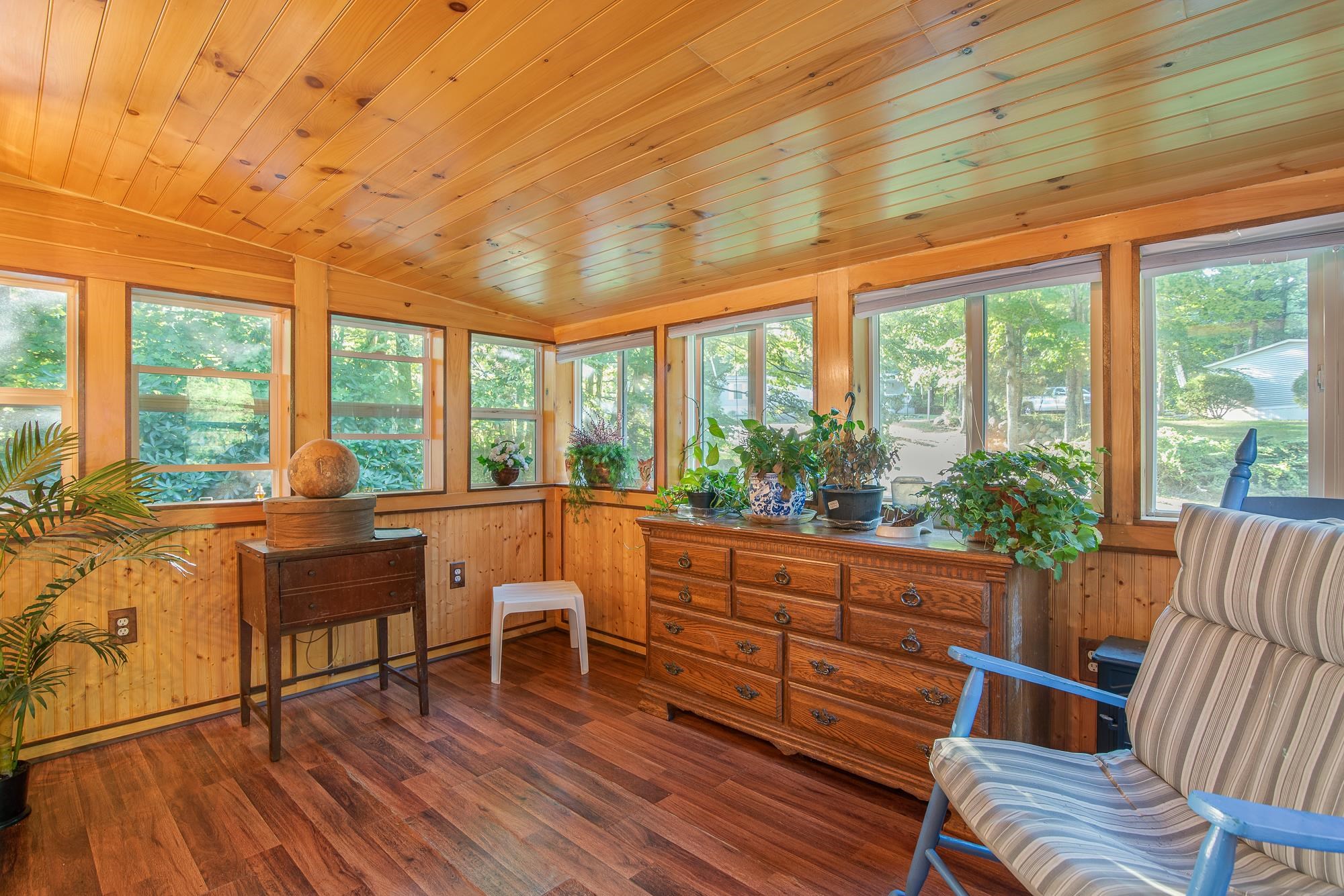 8 Hub Hollow Road Danville, NH 03819 - Photo 2 of 34