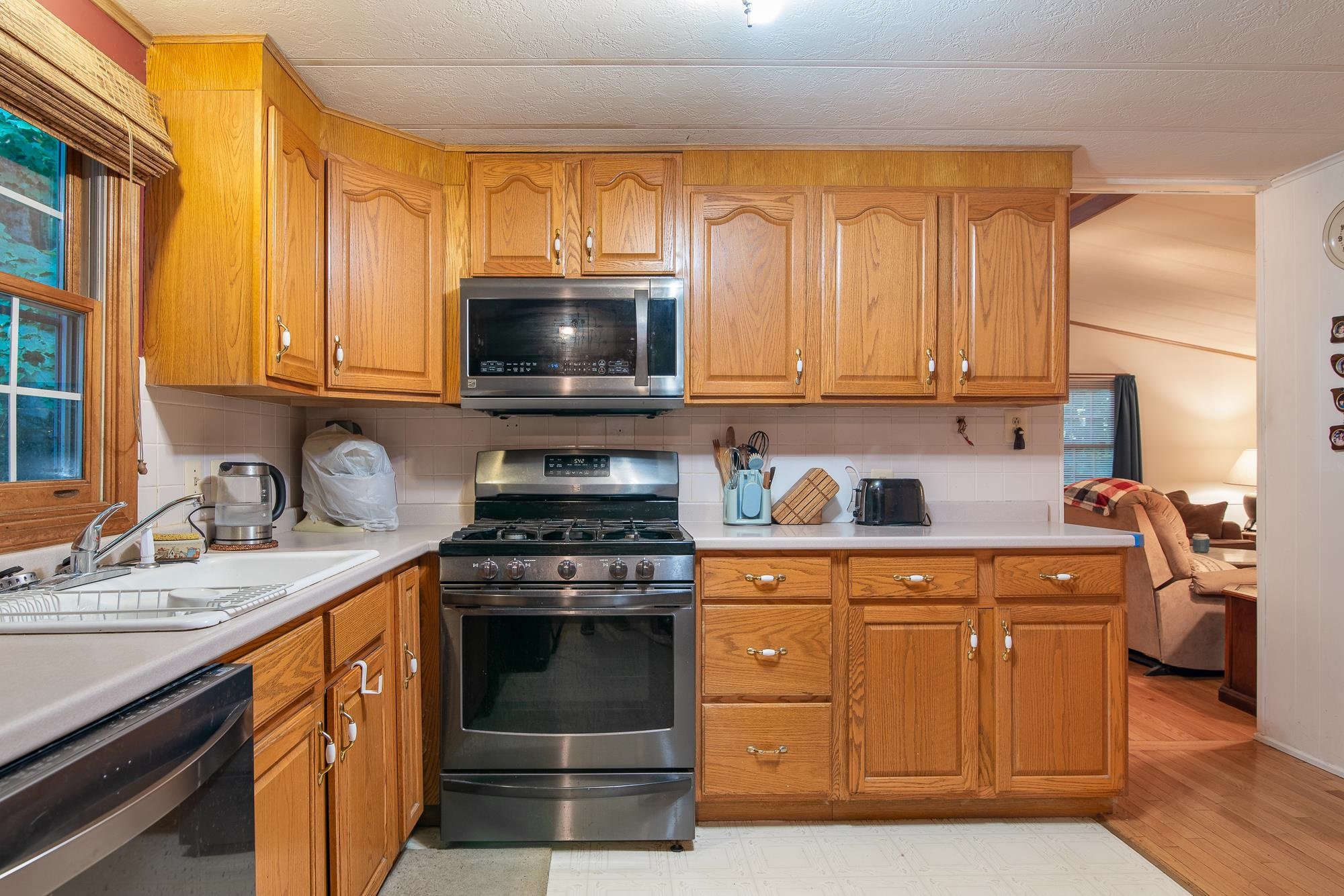 8 Hub Hollow Road Danville, NH 03819 - Photo 10 of 34