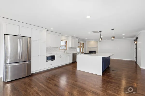 $475,000 | 254 South Cedar Avenue, Wood Dale, IL 60191