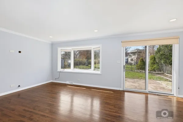 $475,000 | 254 South Cedar Avenue, Wood Dale, IL 60191