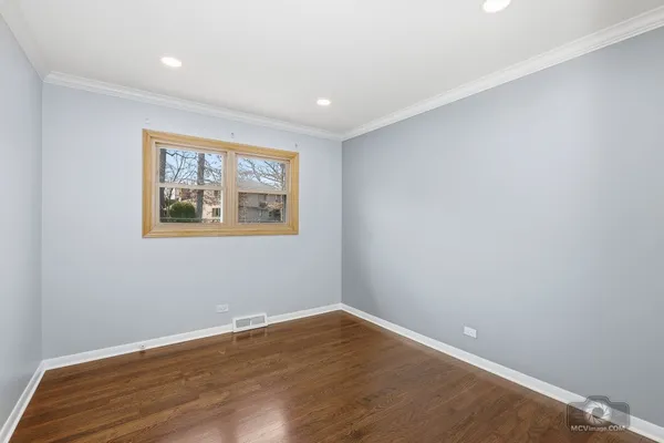 $475,000 | 254 South Cedar Avenue, Wood Dale, IL 60191