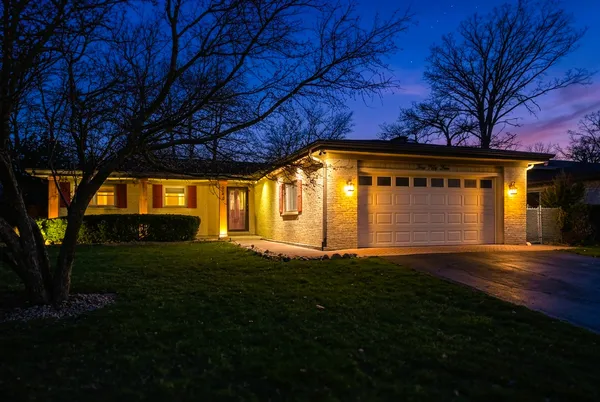$475,000 | 254 South Cedar Avenue, Wood Dale, IL 60191