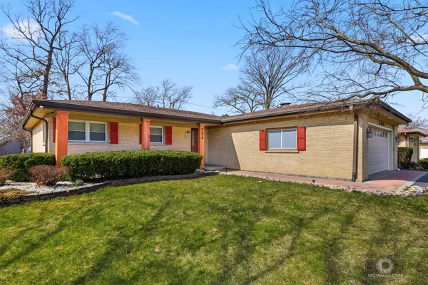 $475,000 | 254 South Cedar Avenue, Wood Dale, IL 60191