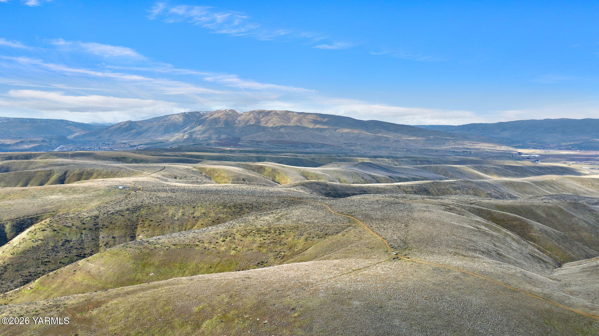 Nka Nka Wenas Road South Selah, WA 98942 - Photo 19 of 33 a view of an outdoor space with mountain view
