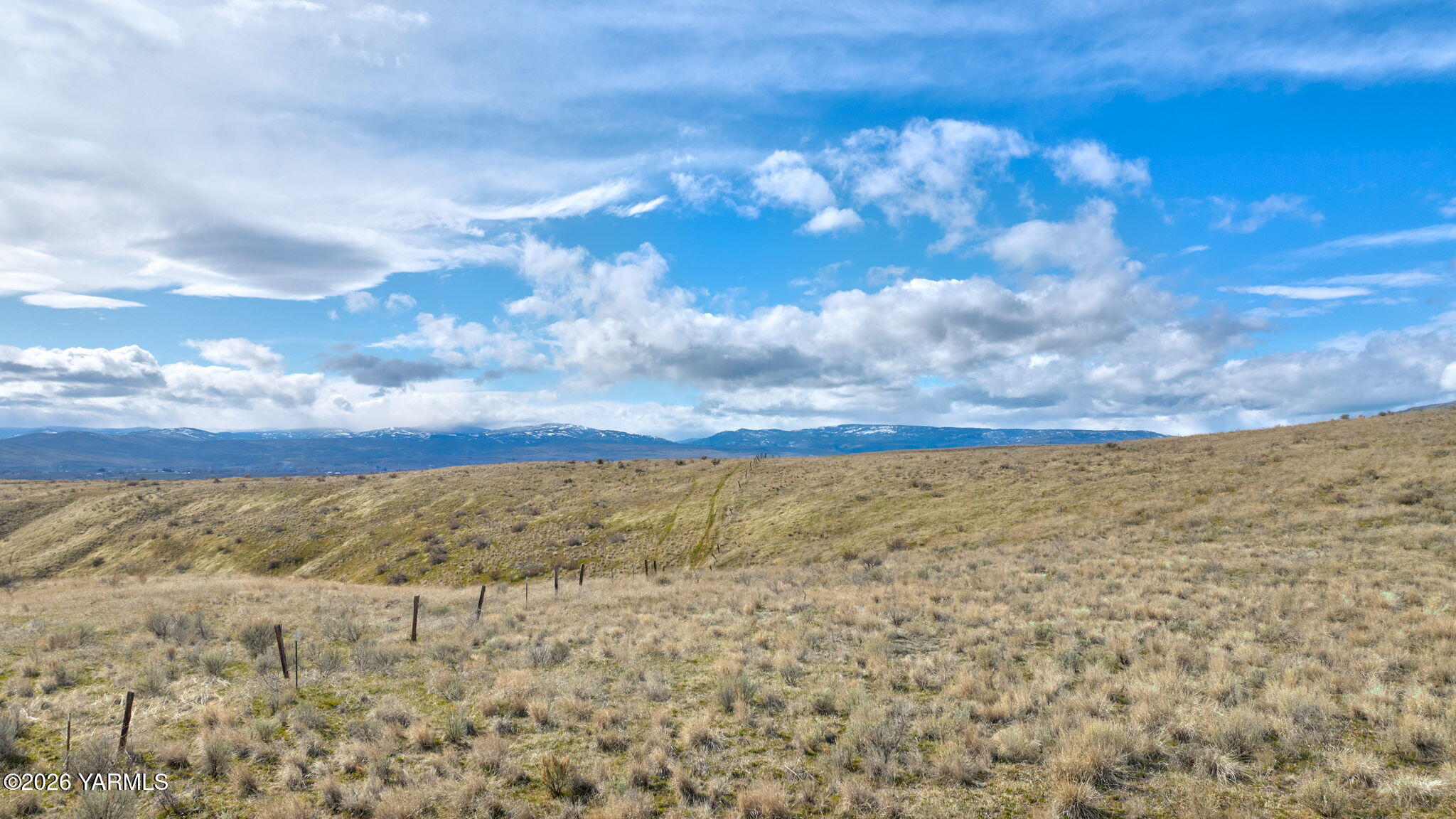Nka Nka Wenas Road South Selah, WA 98942 - Photo 29 of 33 a view of a yard