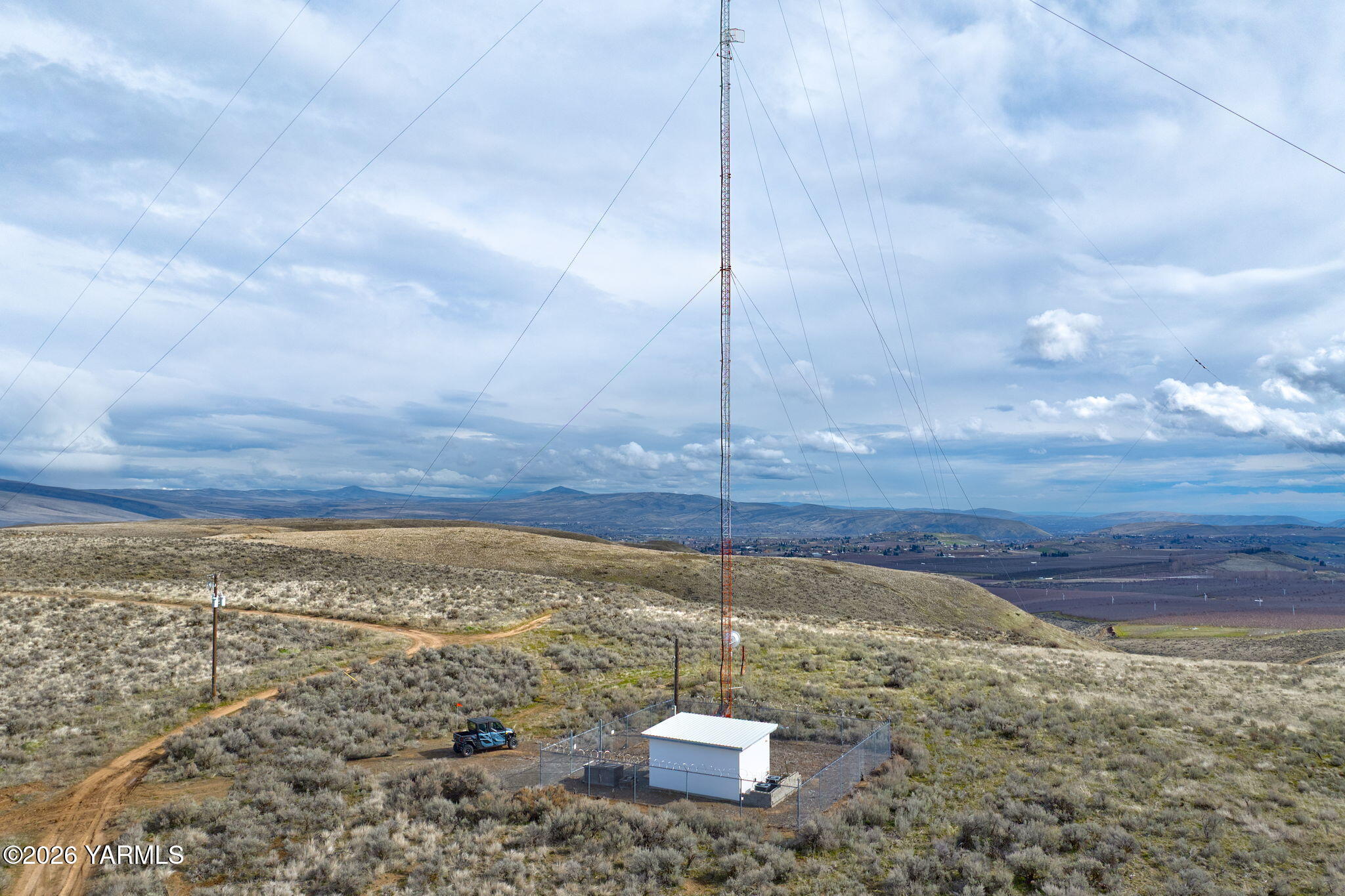Nka Nka Wenas Road South Selah, WA 98942 - Photo 7 of 33 a view of a water yard