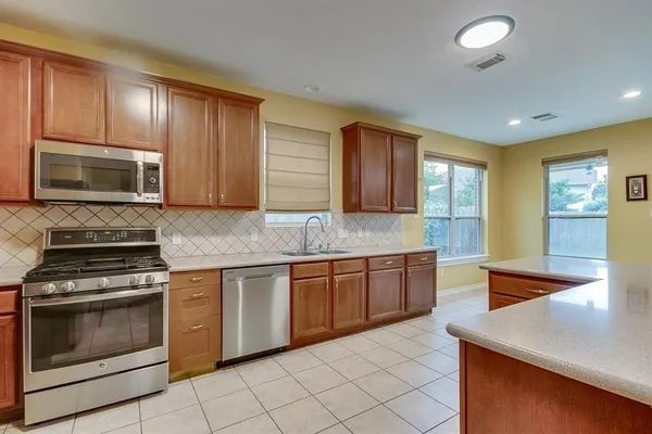 $2,800 | 26307 Sundown Cove Lane, Katy, TX 77494