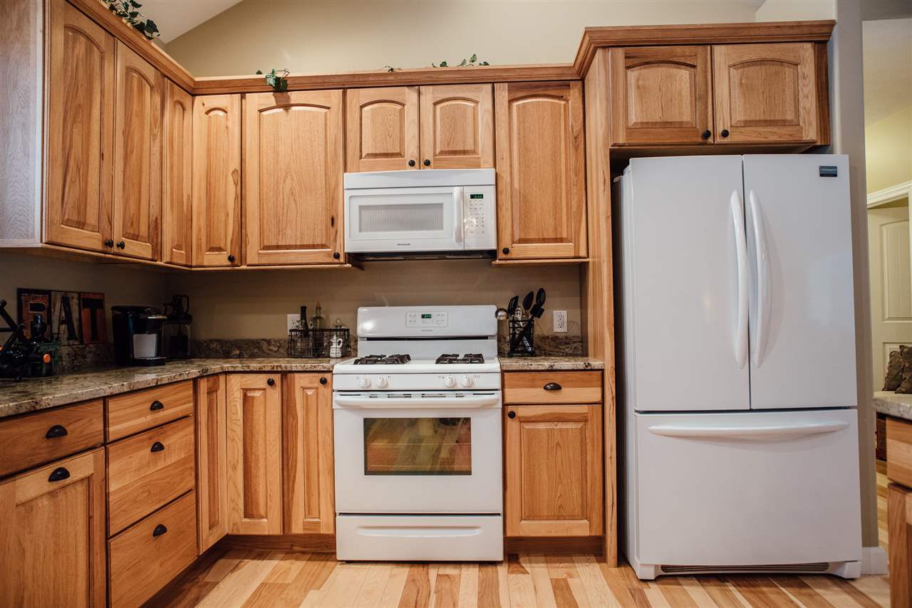 1751 Round Lake Road Interlochen, MI 49643 - Photo 19 of 56 1827381-18.JPG