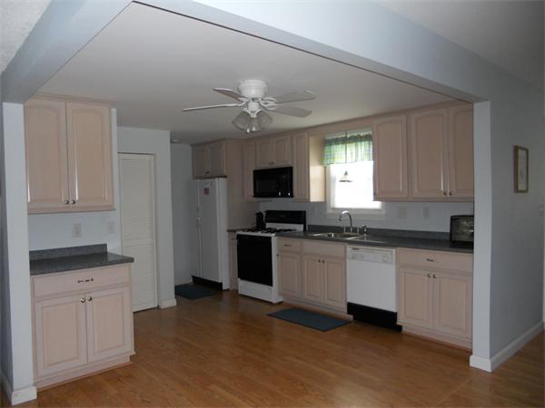 12 Matthew Road Billerica, MA 01821 - Photo 8 of 20