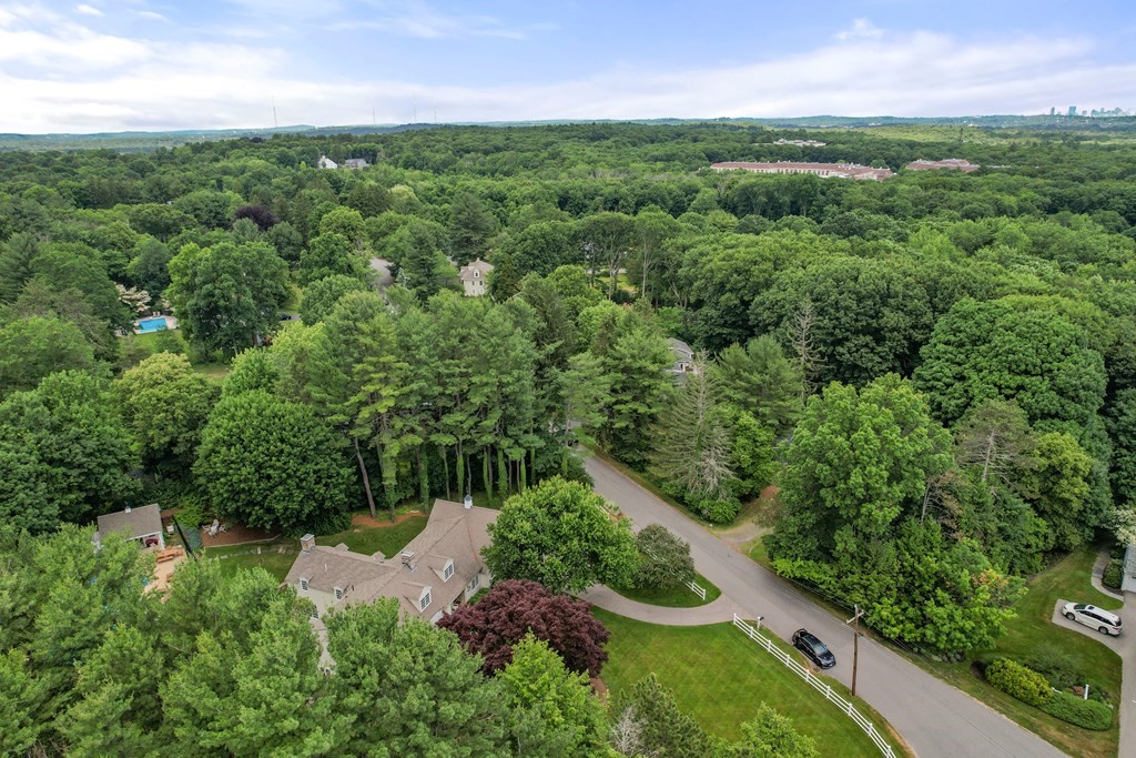 174 Pleasant Valley Road Westwood, MA 02090 - Photo 15 of 19