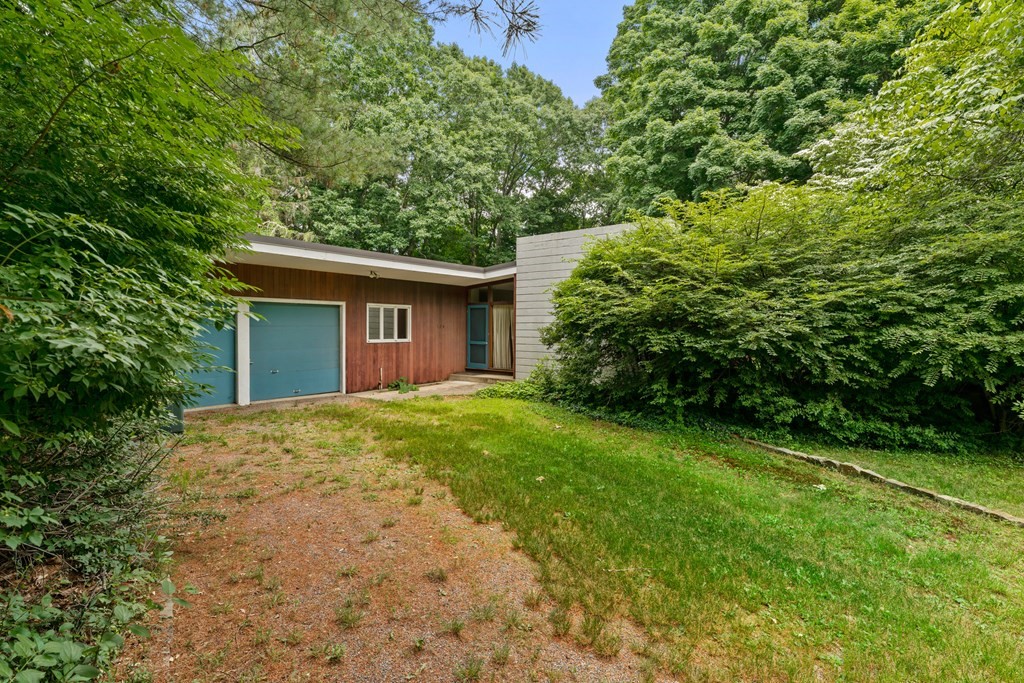 174 Pleasant Valley Road Westwood, MA 02090 - Photo 2 of 19