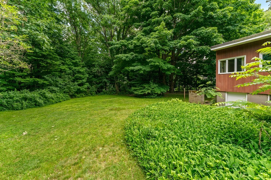 174 Pleasant Valley Road Westwood, MA 02090 - Photo 4 of 19