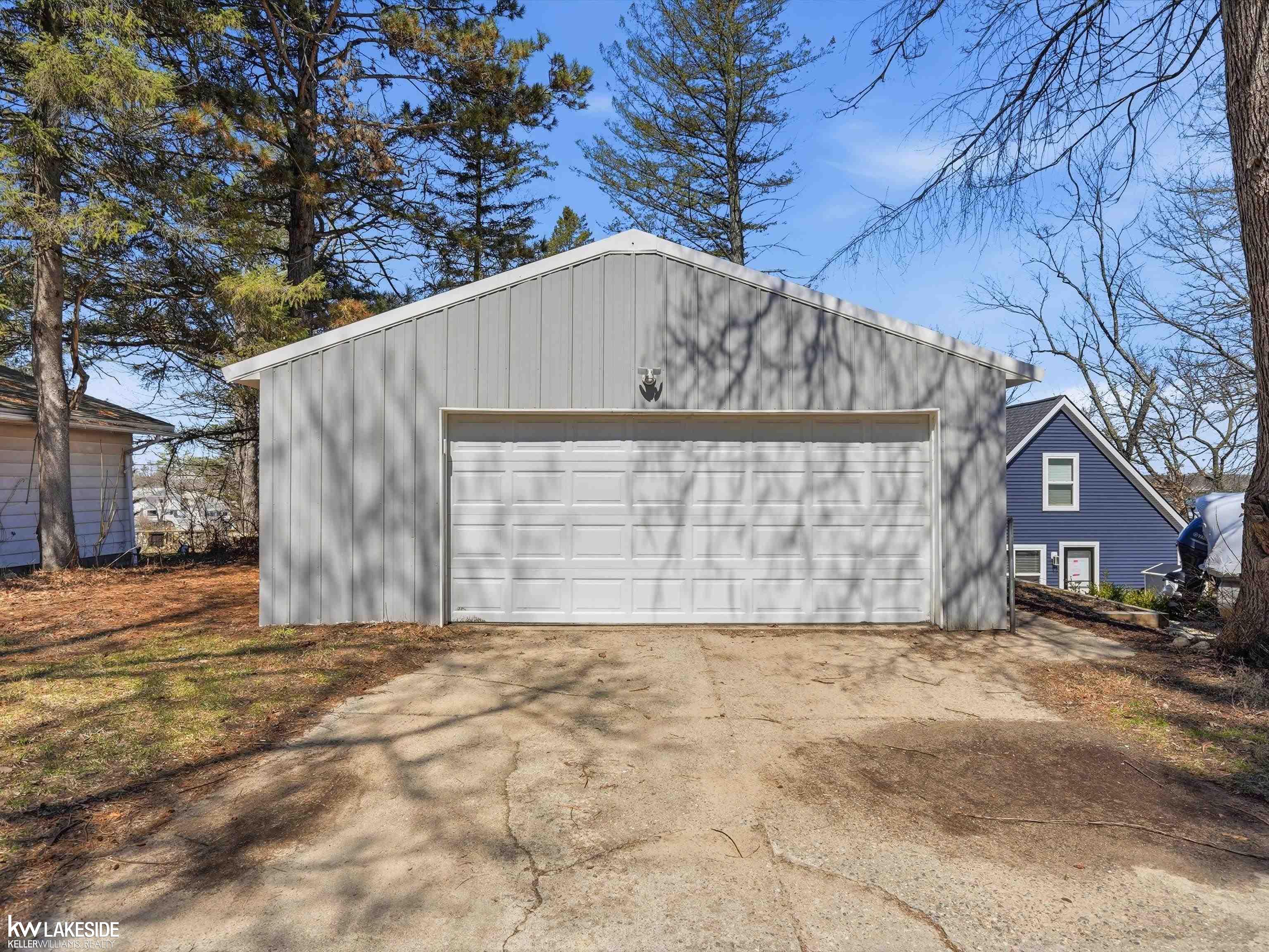 465 Heights Road Lake Orion, MI 48362 - Photo 40 of 46 50203916-184cdf3d-7099-4a53-b025-da4229419962.JPG
