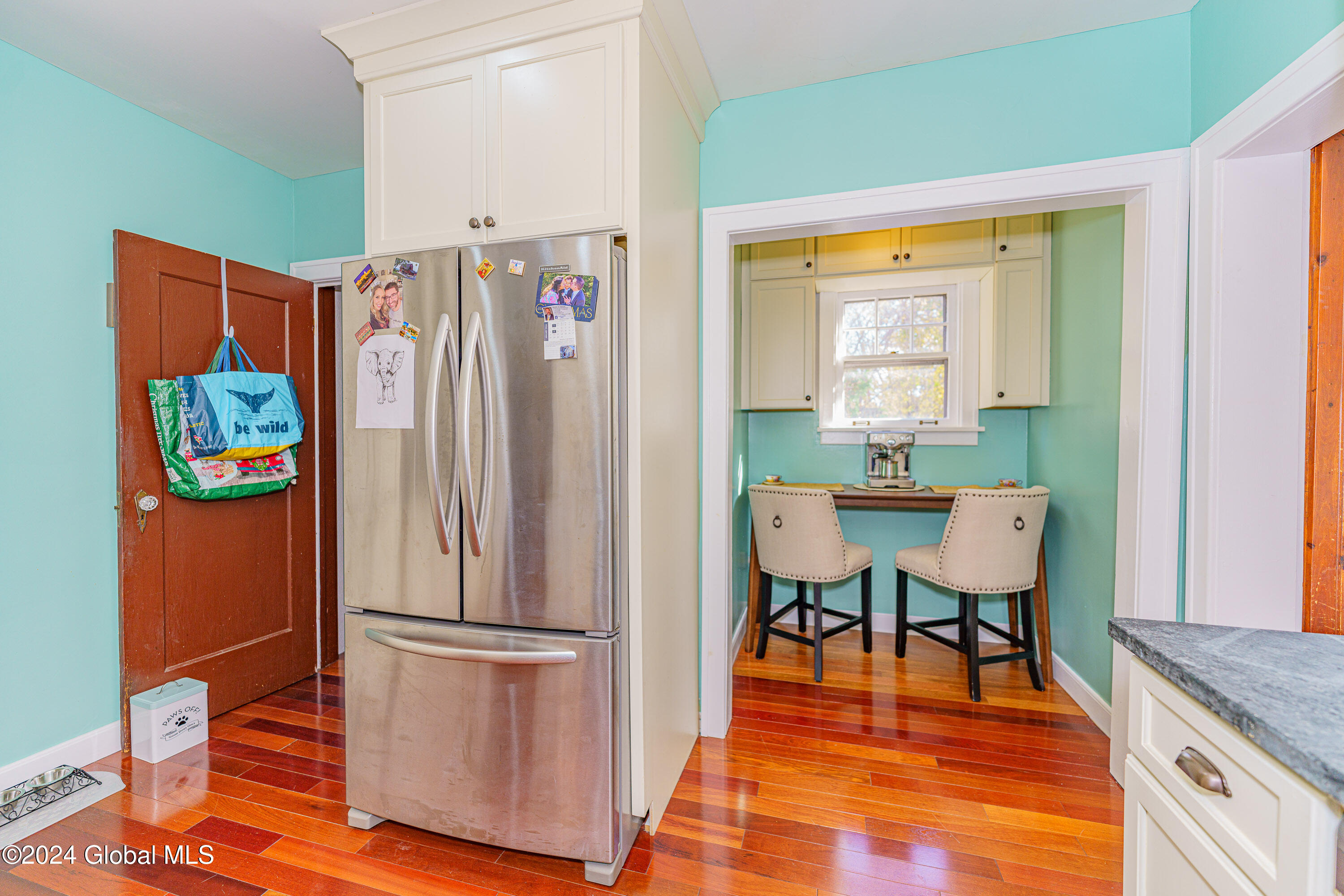 212 Menands Road Colonie, NY 12211 - Photo 15 of 33 4 Kitchen 1