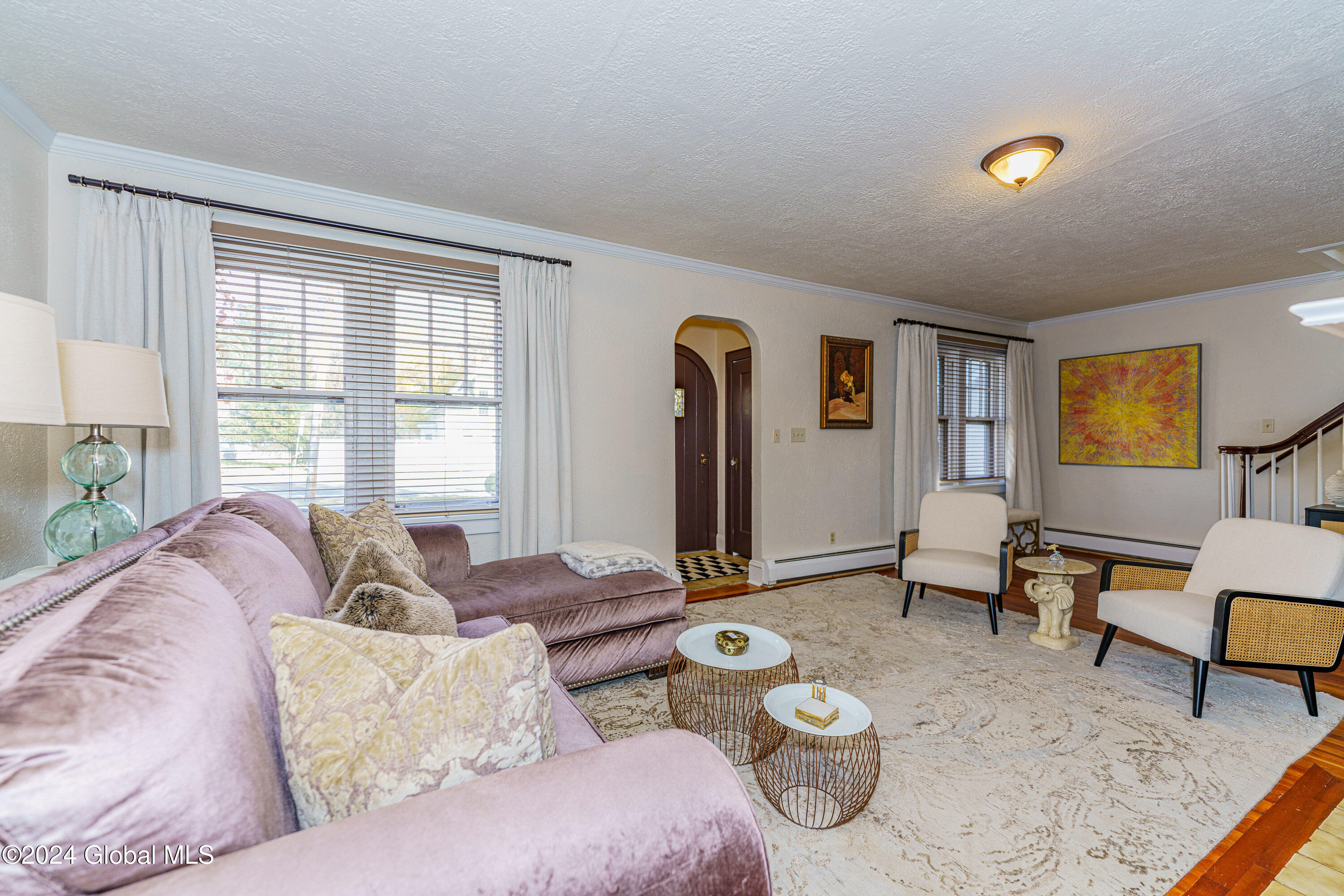 212 Menands Road Colonie, NY 12211 - Photo 9 of 33 2 Livingroom 5