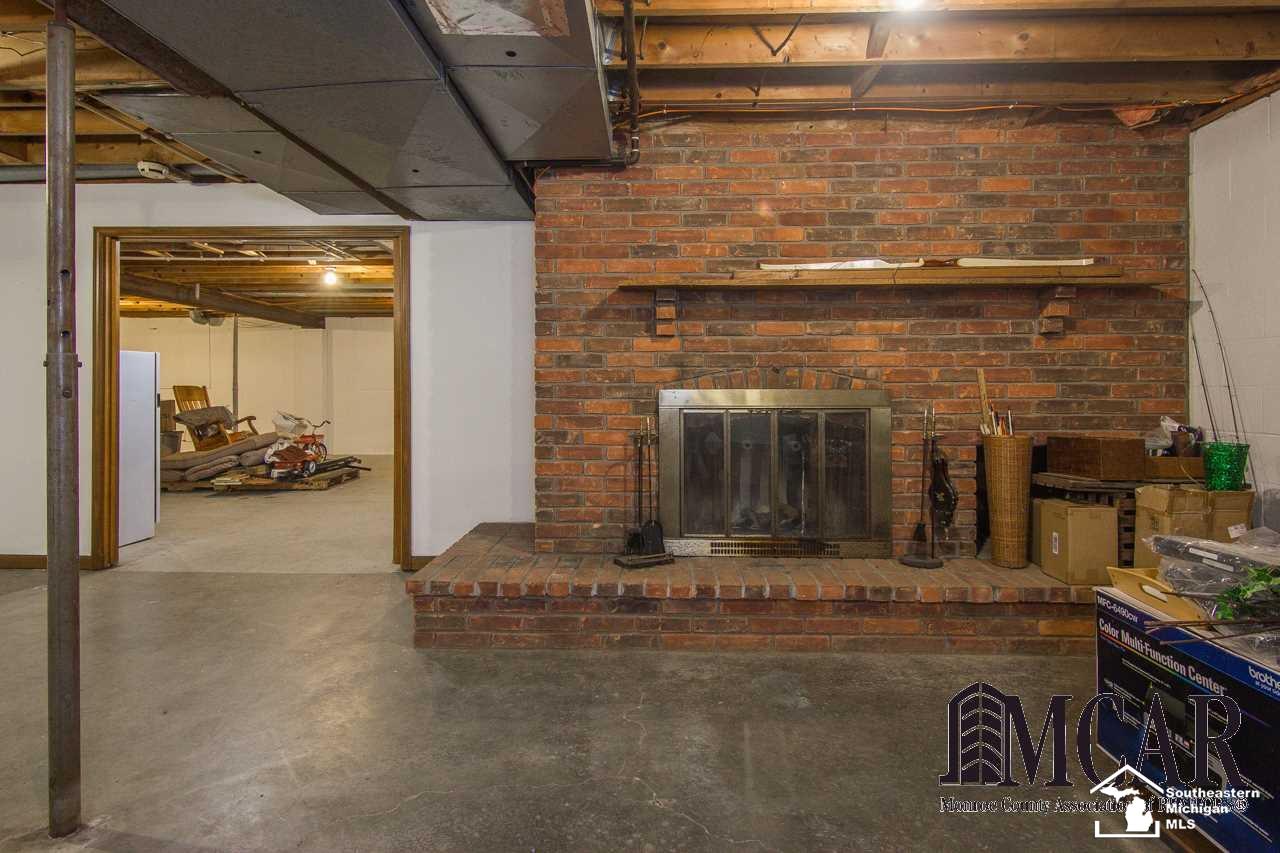 17366 Ida West Road Petersburg, MI 49270 - Photo 30 of 45 21426570-29.JPG