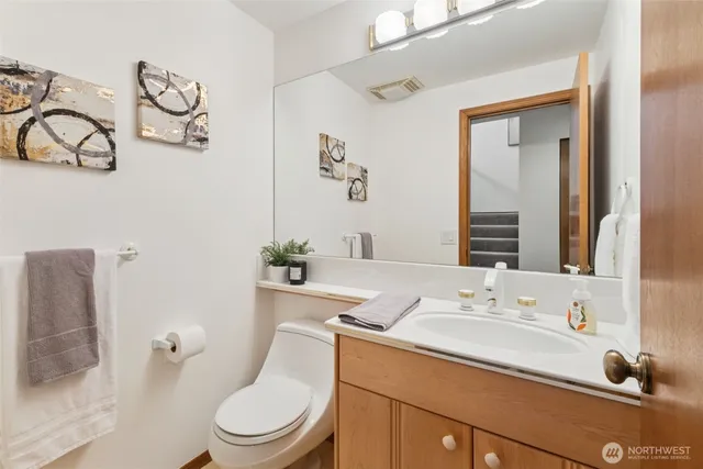 $1,195,000 | 19714 41st Avenue Northeast, Lake Forest Park, WA 98155