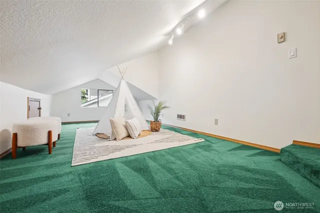 $1,195,000 | 19714 41st Avenue Northeast, Lake Forest Park, WA 98155