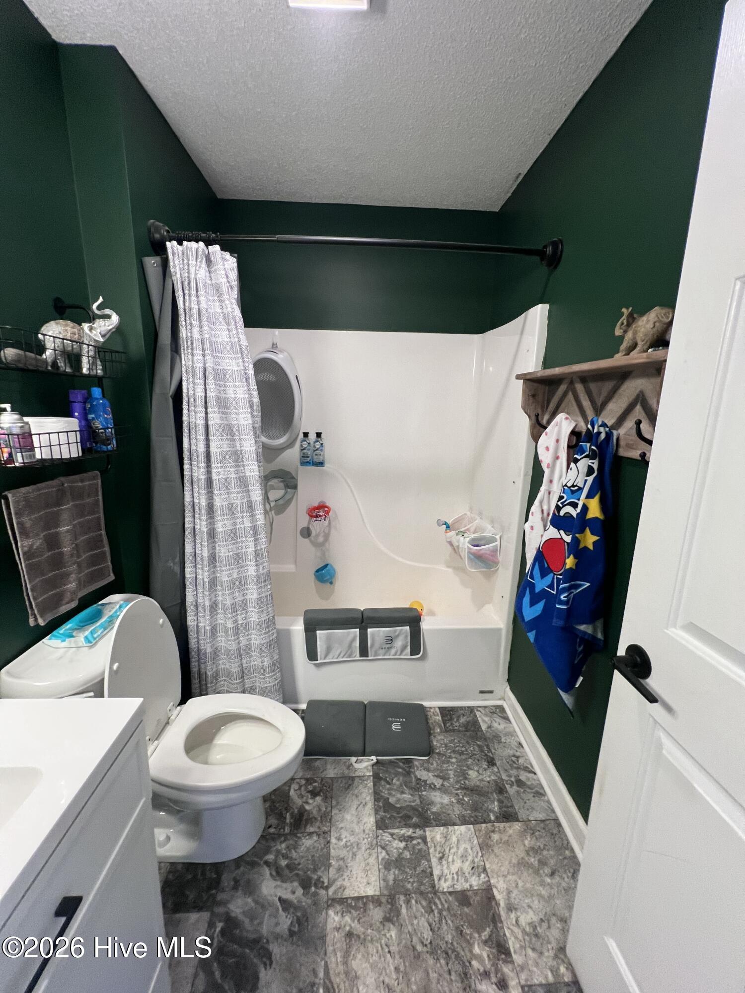 121 Ipock Loop Road Cove City, NC 28523 - Photo 23 of 45 Hallway Bathroom