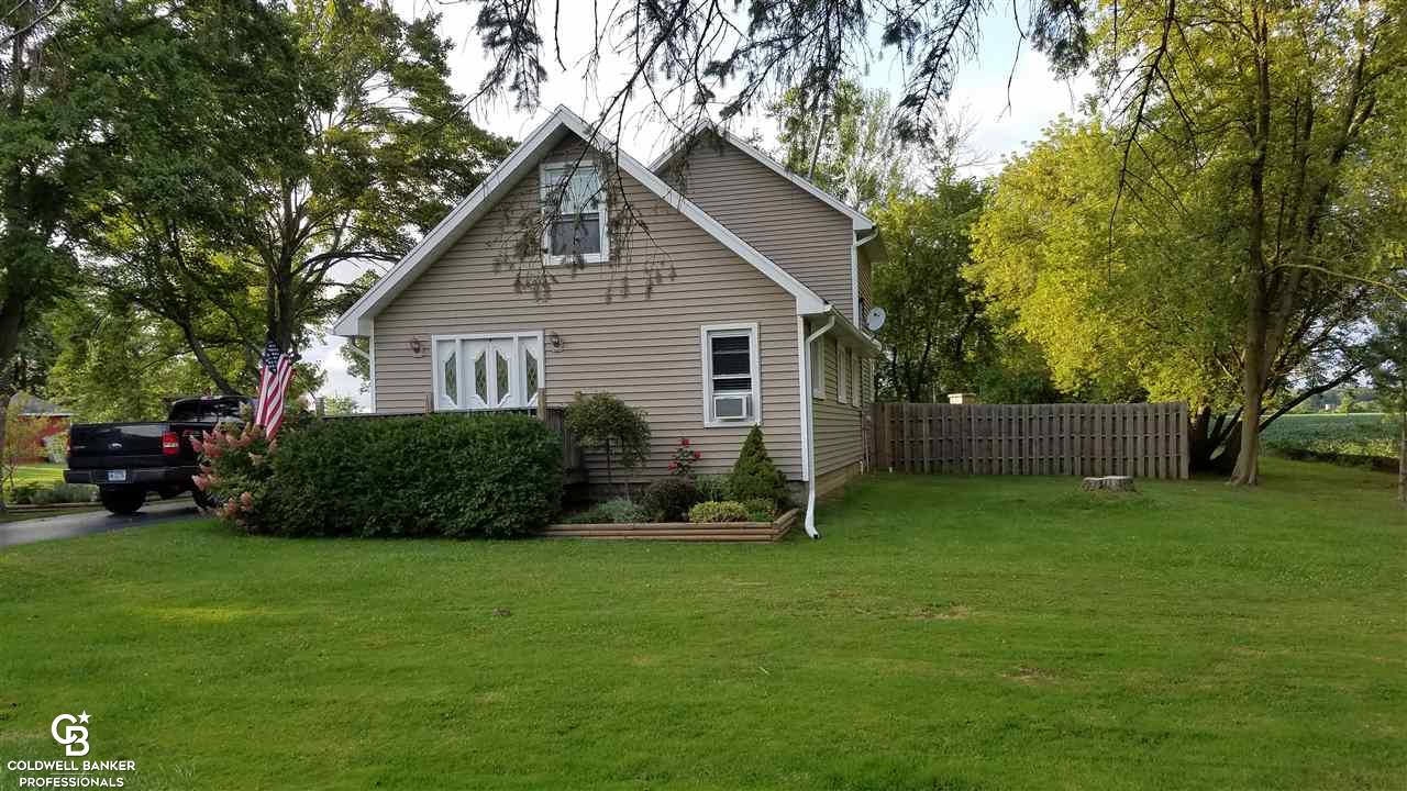 7630 Lapeer Road Avoca, MI 48006 - Photo 24 of 24 This is view 3 of the front of the home.