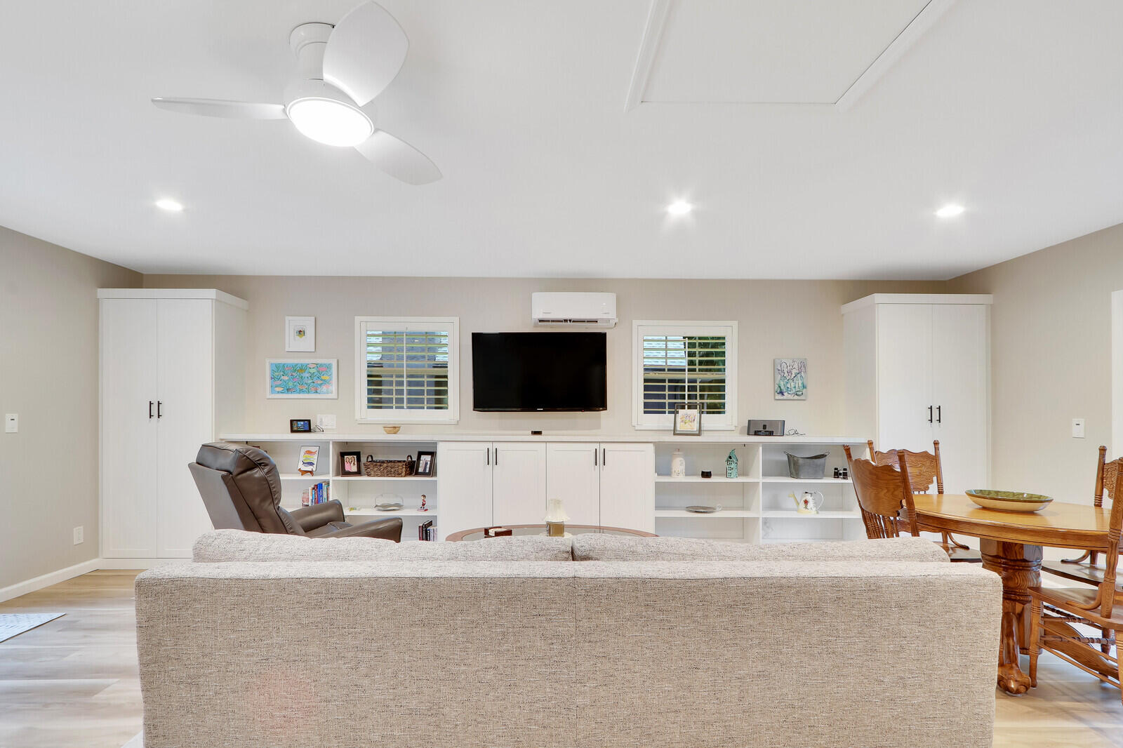 10730 154th Road North Jupiter, FL 33478 - Photo 38 of 60 Guest House Living Room