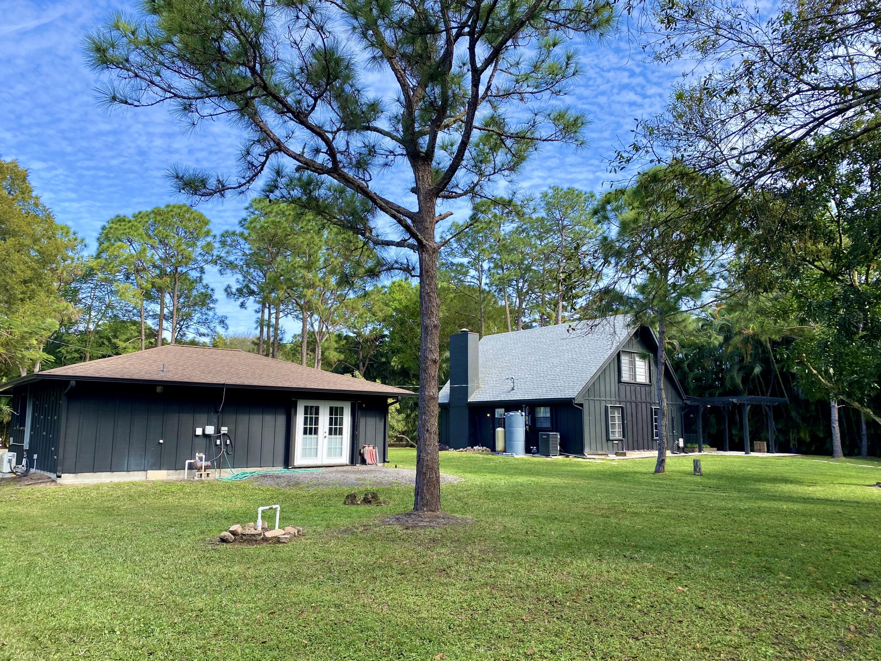 10730 154th Road North Jupiter, FL 33478 - Photo 47 of 60 Backyard View