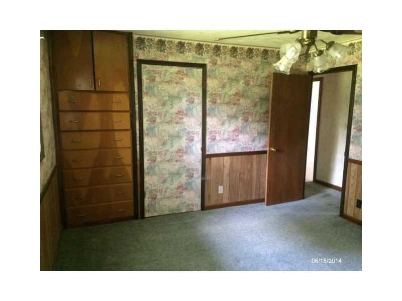 7933 Brennan Road Indianapolis, IN 46219 - Photo 11 of 12 Gallery Image 11