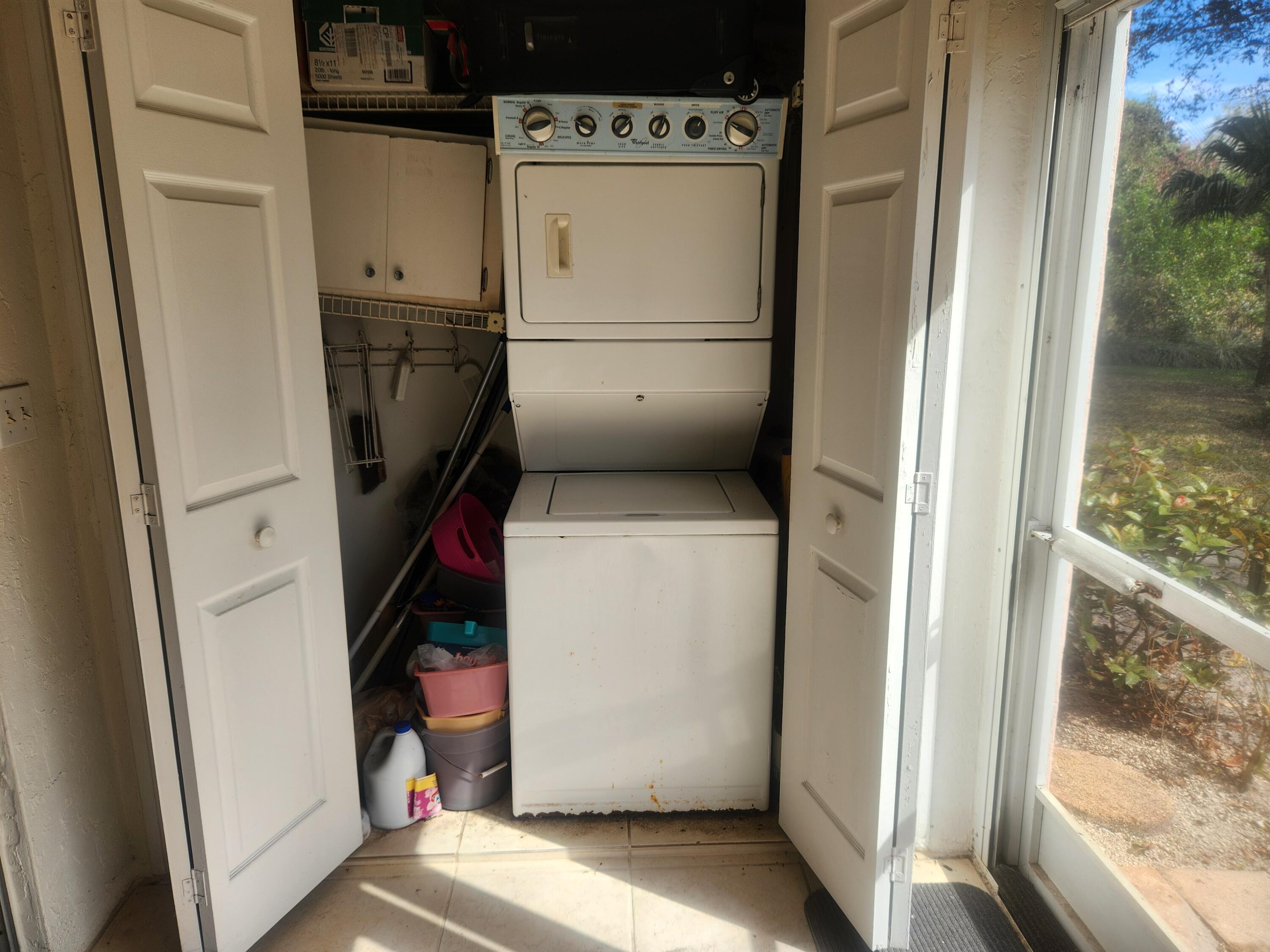 18081 Southeast Country Club Drive, Unit 37363 Jupiter, FL 33469 - Photo 14 of 20 Little Club #363 Washer and Dryer