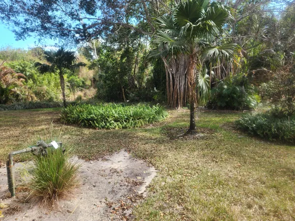 $189,900 | 18081 Southeast Country Club Drive, Unit 37363, Jupiter, FL 33469