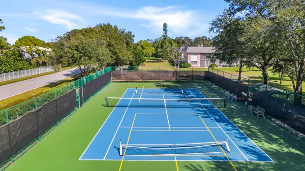 $189,900 | 18081 Southeast Country Club Drive, Unit 37363, Jupiter, FL 33469