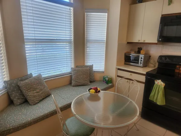 $189,900 | 18081 Southeast Country Club Drive, Unit 37363, Jupiter, FL 33469