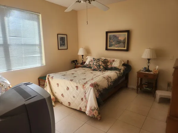 $189,900 | 18081 Southeast Country Club Drive, Unit 37363, Jupiter, FL 33469