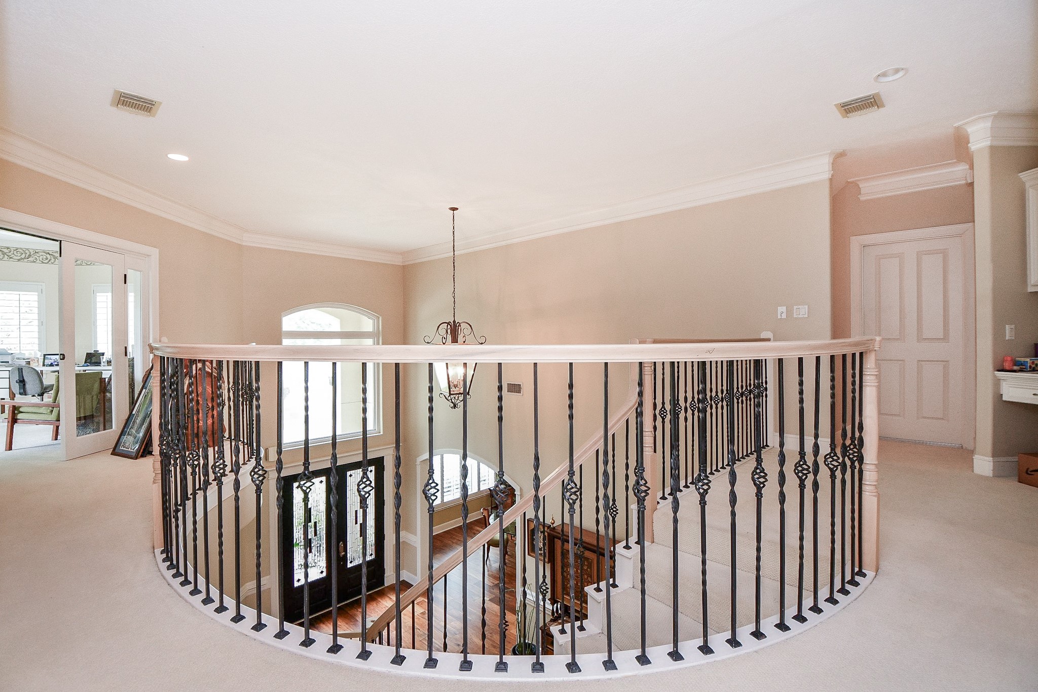 12711 Waterside Way Houston, TX 77041 - Photo 29 of 48 Upstairs.