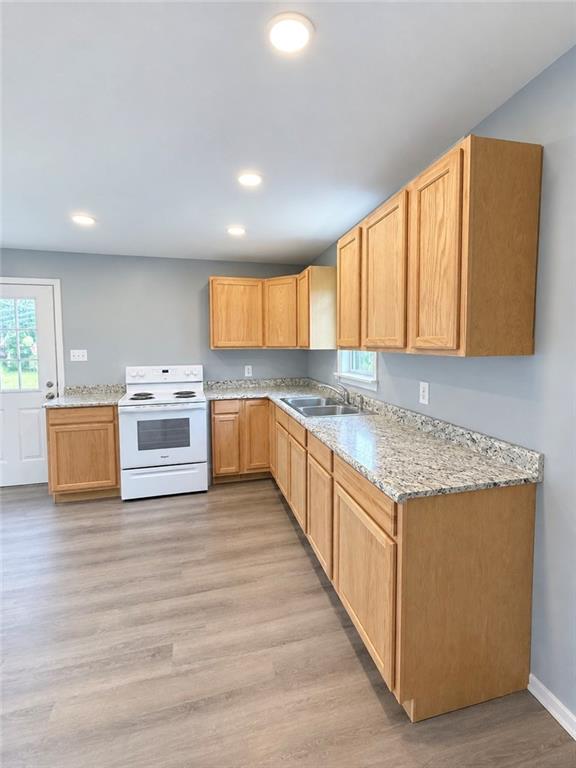 488 New York Avenue Rochester, PA 15074 - Photo 3 of 14 Gallery Image 3