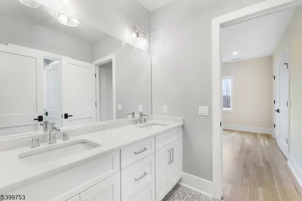 $2,820,000 | 10 Twin Brooks, Warren, NJ 07059