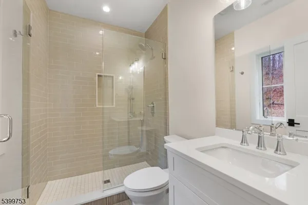 $2,820,000 | 10 Twin Brooks, Warren, NJ 07059