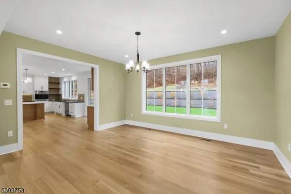 $2,820,000 | 10 Twin Brooks, Warren, NJ 07059