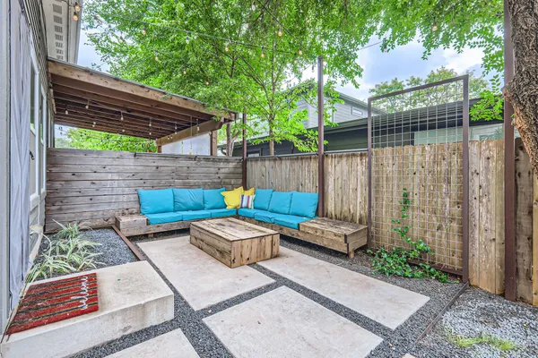 $600,000 | 1000 Taulbee Lane, Unit A, Austin, TX 78757