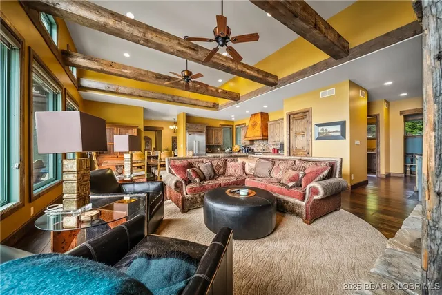 $2,250,000 | 32 Wild Pine Court, Sunrise Beach, MO 65079