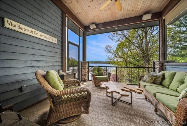 $2,250,000 | 32 Wild Pine Court, Sunrise Beach, MO 65079