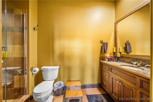 $2,250,000 | 32 Wild Pine Court, Sunrise Beach, MO 65079