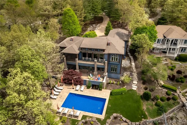 $2,250,000 | 32 Wild Pine Court, Sunrise Beach, MO 65079