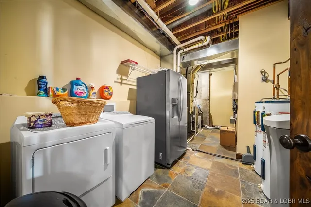 $2,250,000 | 32 Wild Pine Court, Sunrise Beach, MO 65079