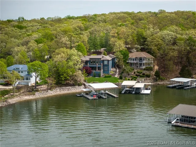 $2,250,000 | 32 Wild Pine Court, Sunrise Beach, MO 65079