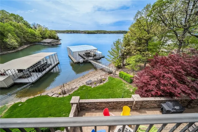 $2,250,000 | 32 Wild Pine Court, Sunrise Beach, MO 65079